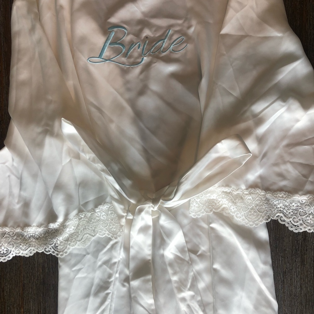 Bride robe
